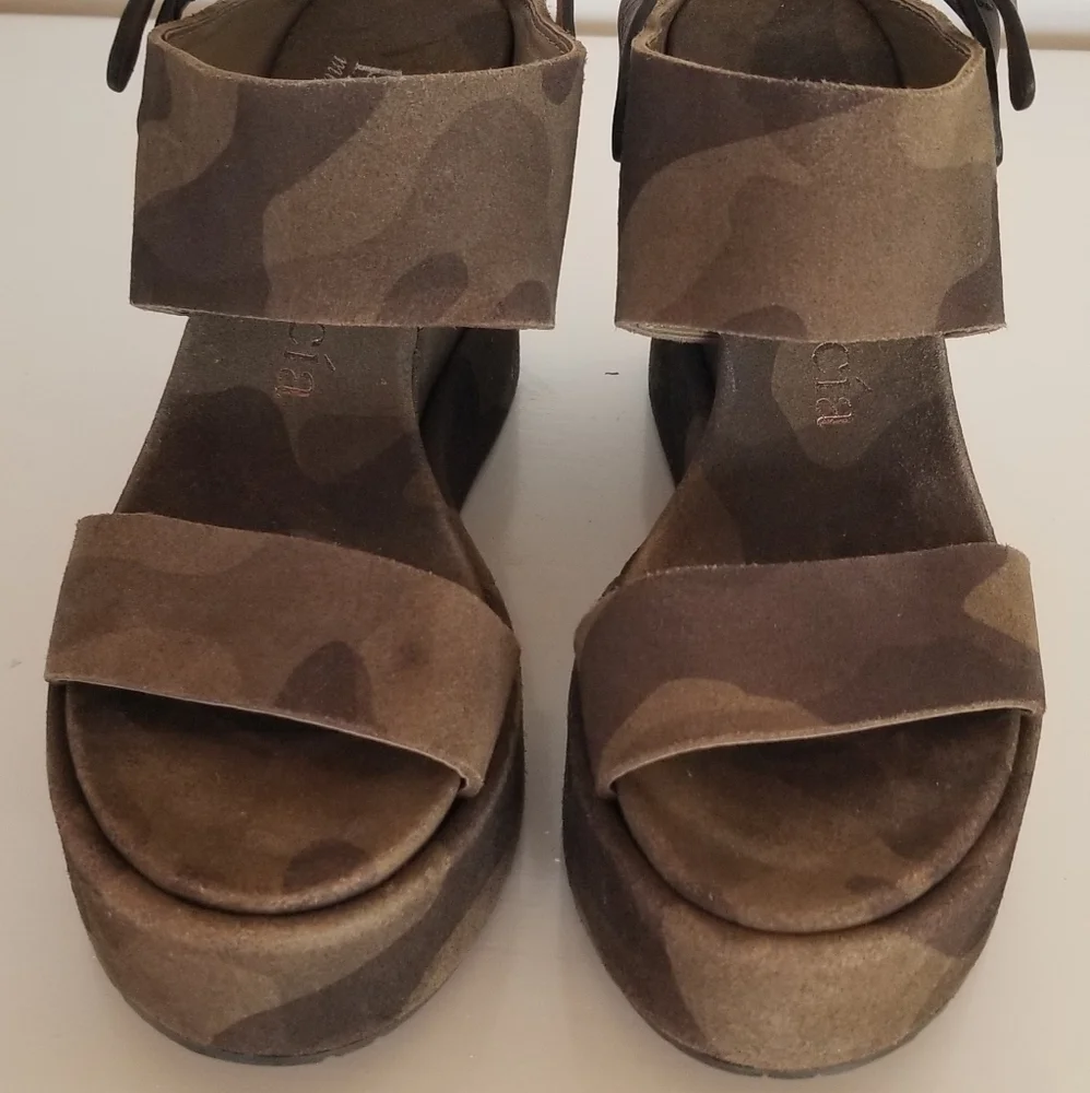 Pedro Garcia Leather High Wedge Platform Sandles